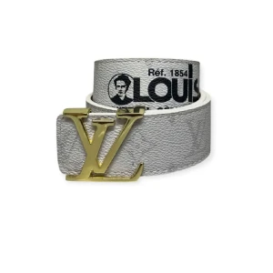 Lv Bälte - Vit helt ny lv bälte. Med guld logo. Fraktar inom 24 timmar. Bästa kvaliten ute på marknaden. Kan diskutera pris vid snabb köp. 