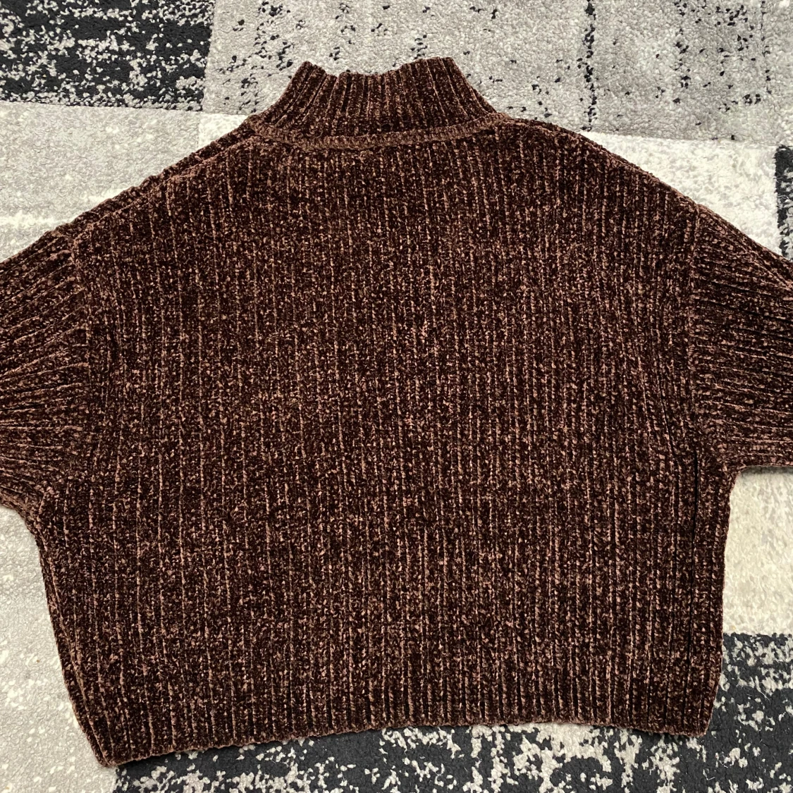 Brun ribbad från H&M Divided - 1