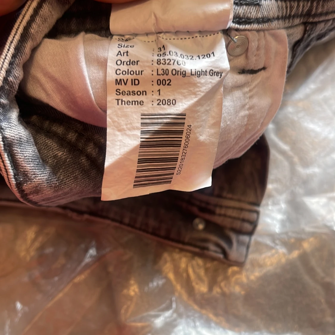 Ljusgrå ripped jeans från Black Squad - 3