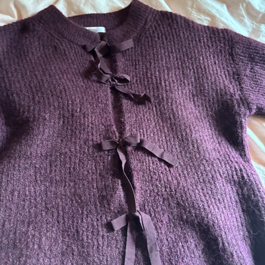 Mörklila kofta med knyt från Gina Tricot - 2