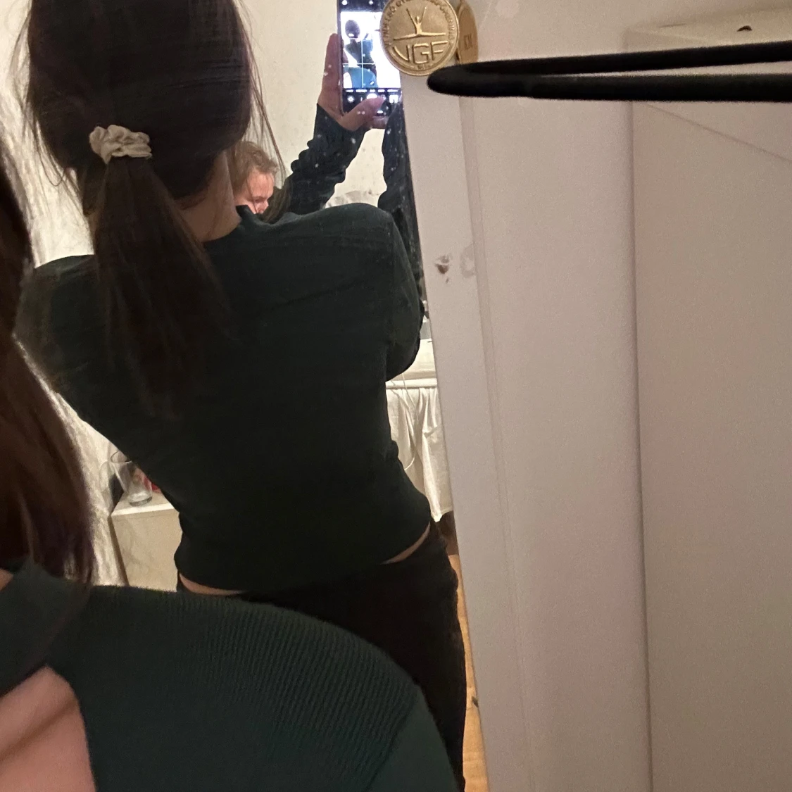 Mörkgrön r långärmad topp - 1