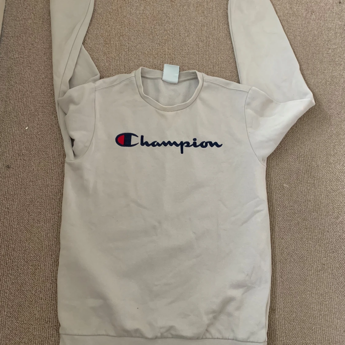 Beige Champion sweatshirt