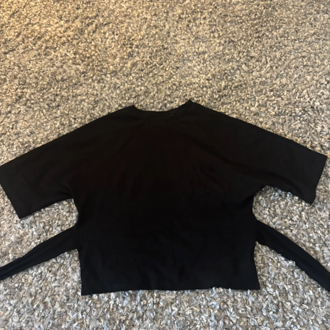 Open Back Tie Tee från Nelly💖