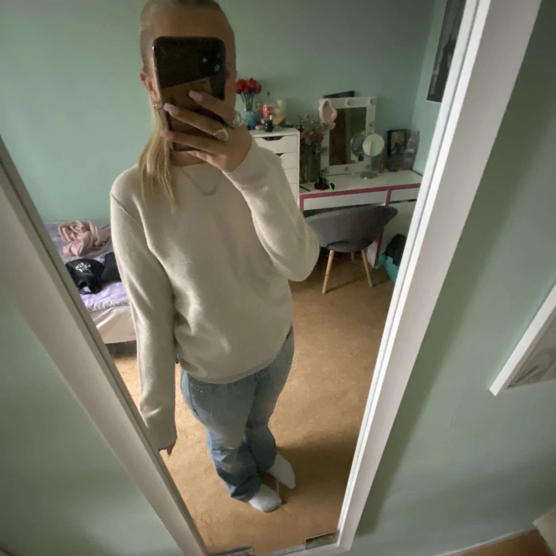 Beige kashmirtröja från Soft Goat