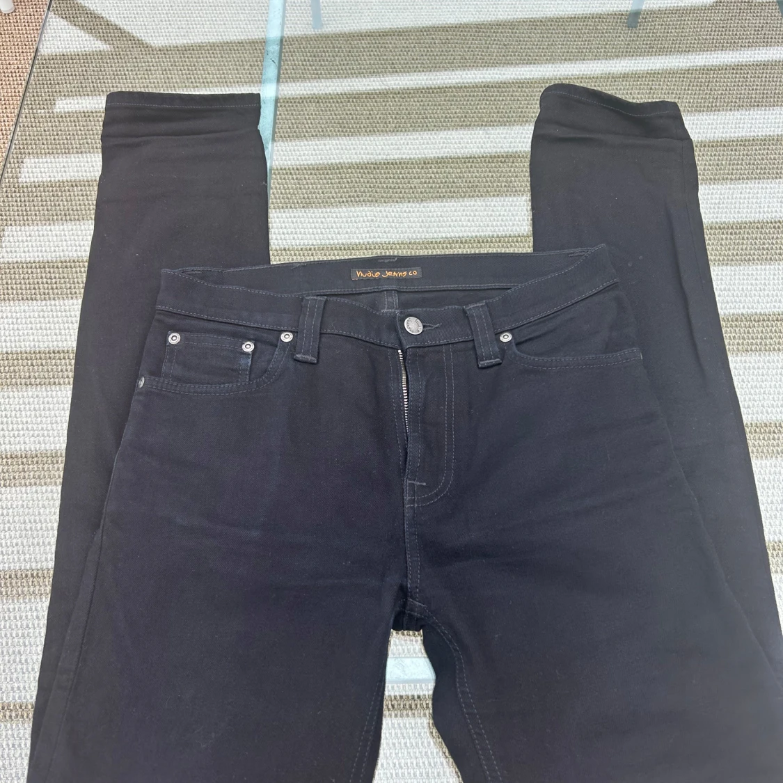 Svarta nudie jeans 29/32 - 2