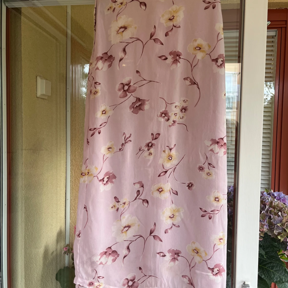 Ljusrosa blommig långkjol Flash - 1