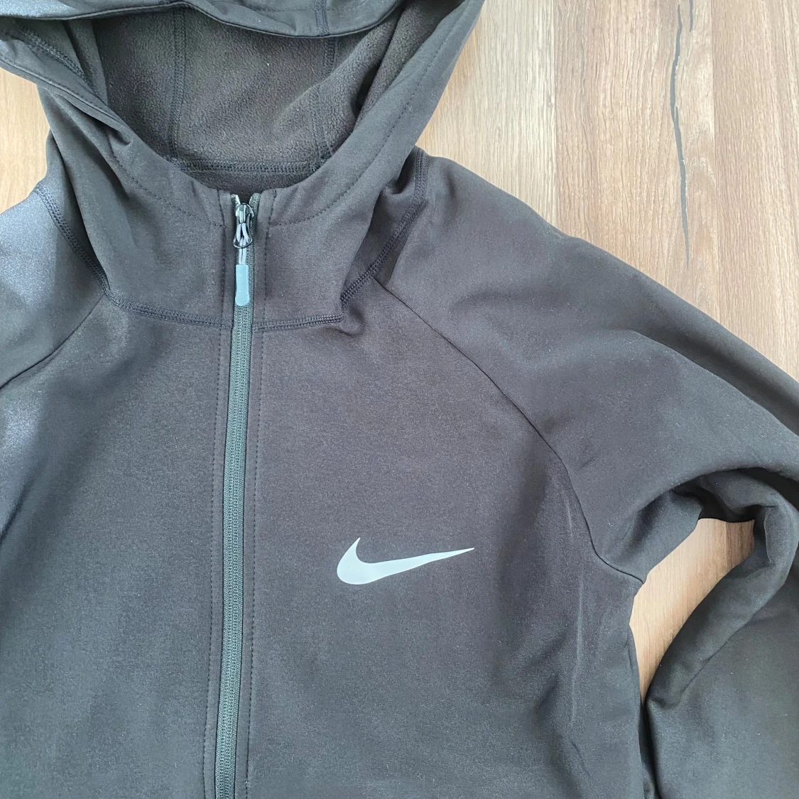 Svart vindjacka från Nike - 1