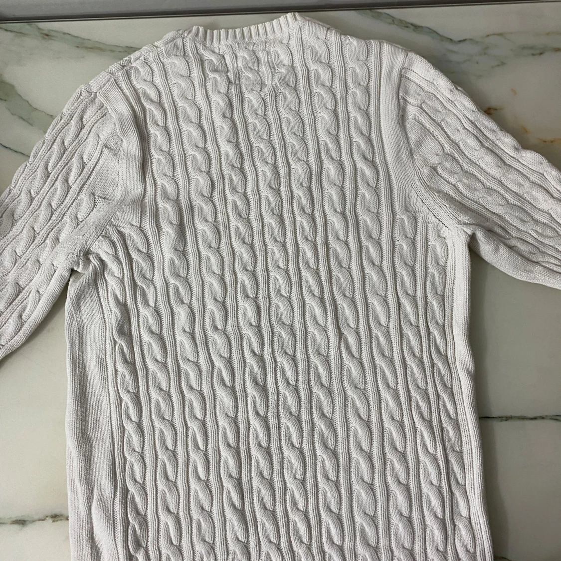 Vit stickad tröja från 157 - 1