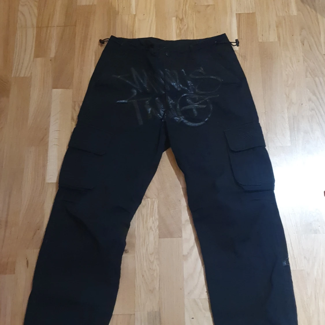 Äkta Minus two cargo