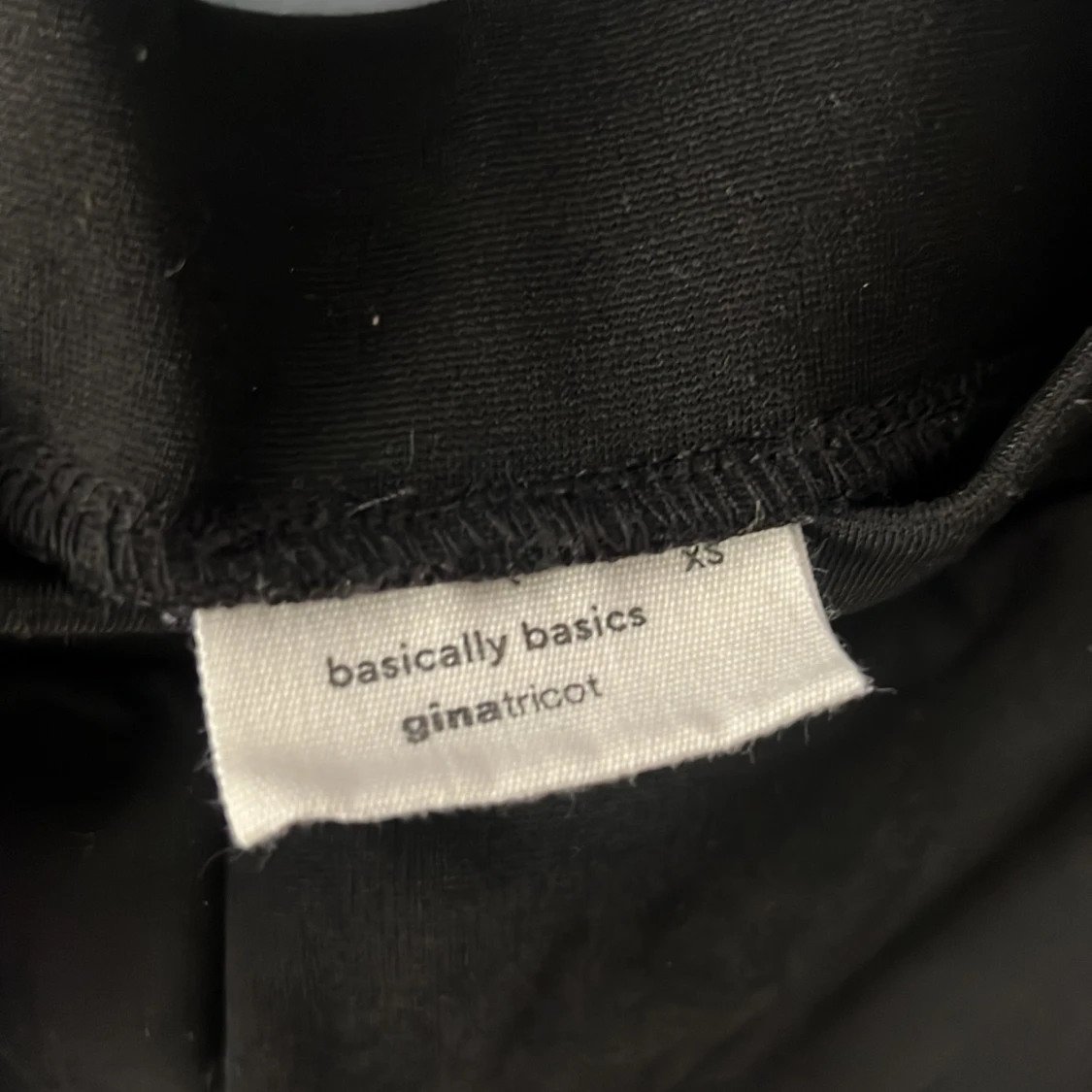 Svarta bootcut tights från Gina Tricot i storleken XS💕 - 2