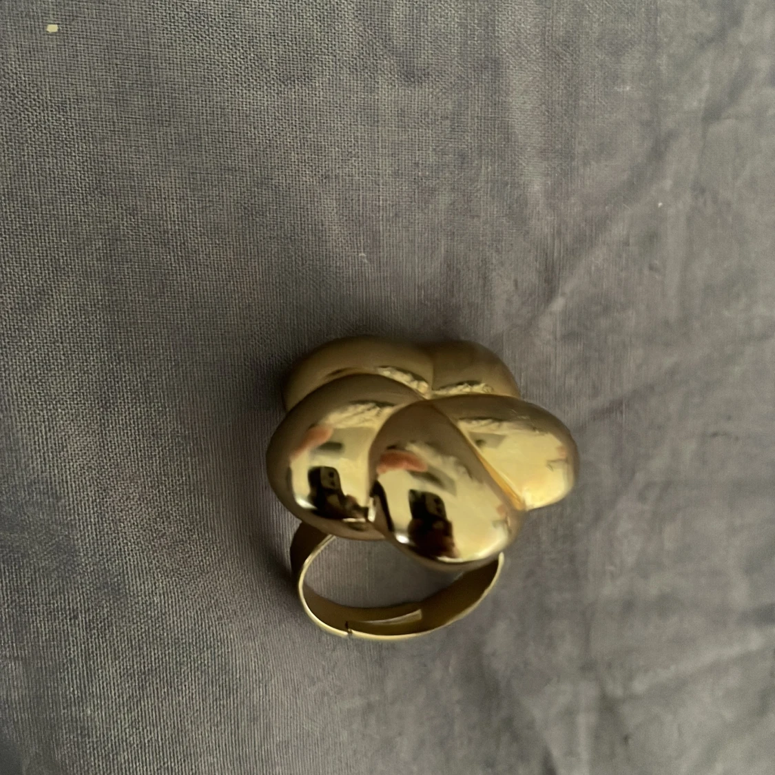  guldig blomring Stockholmstill - 2