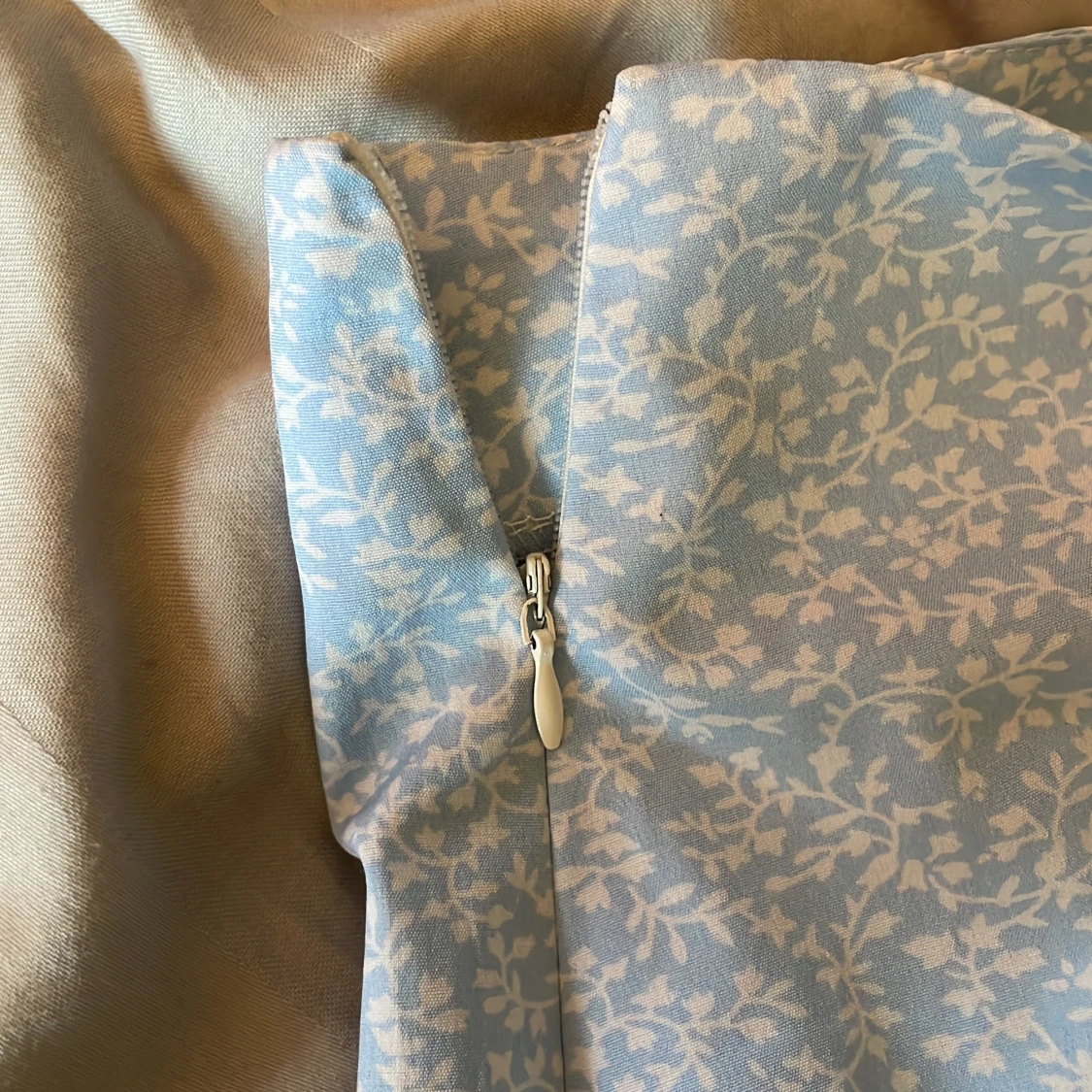 Blommig ljusblå kjol från SHEIN - 4