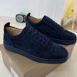 Loub skor - Helt nya säljer på grund av resel