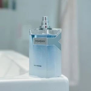 Yves Saint Laurent Y Eau Fraiche parfym - YSL Y Eau Fraiche. Mängd avgör själv. 100ml flaska. Skickas snabbt 📦