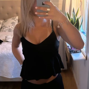 Svart topp - Svart topp från SHEIN 🫶