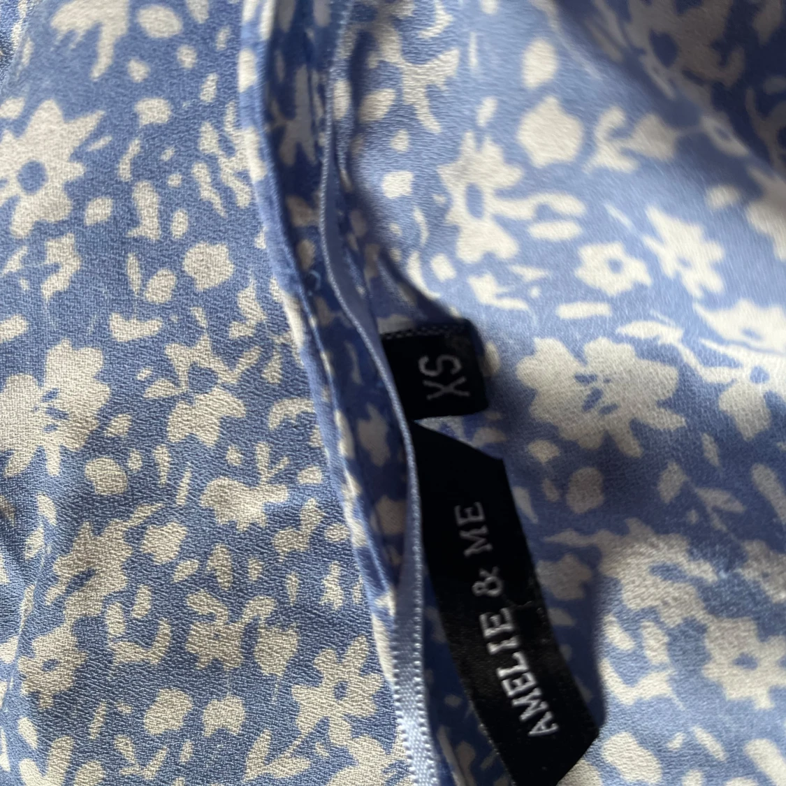 Blommig blå klänning från gekås - 2