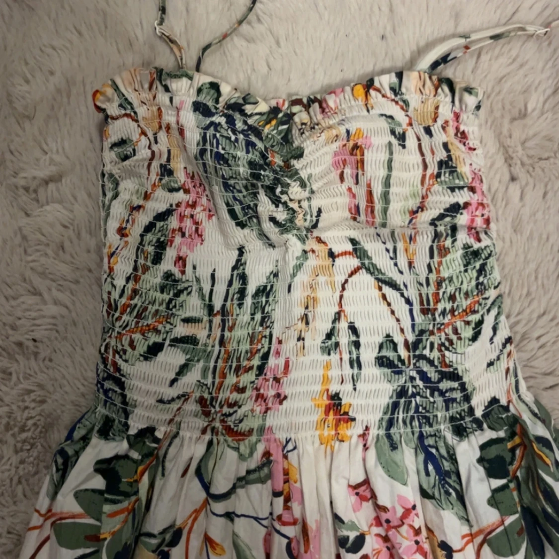 Vit blommig långklänning med smock - 1