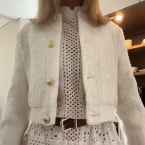 Zara jacka  - Super fin jacka från zara, perfekt till våren💋💋