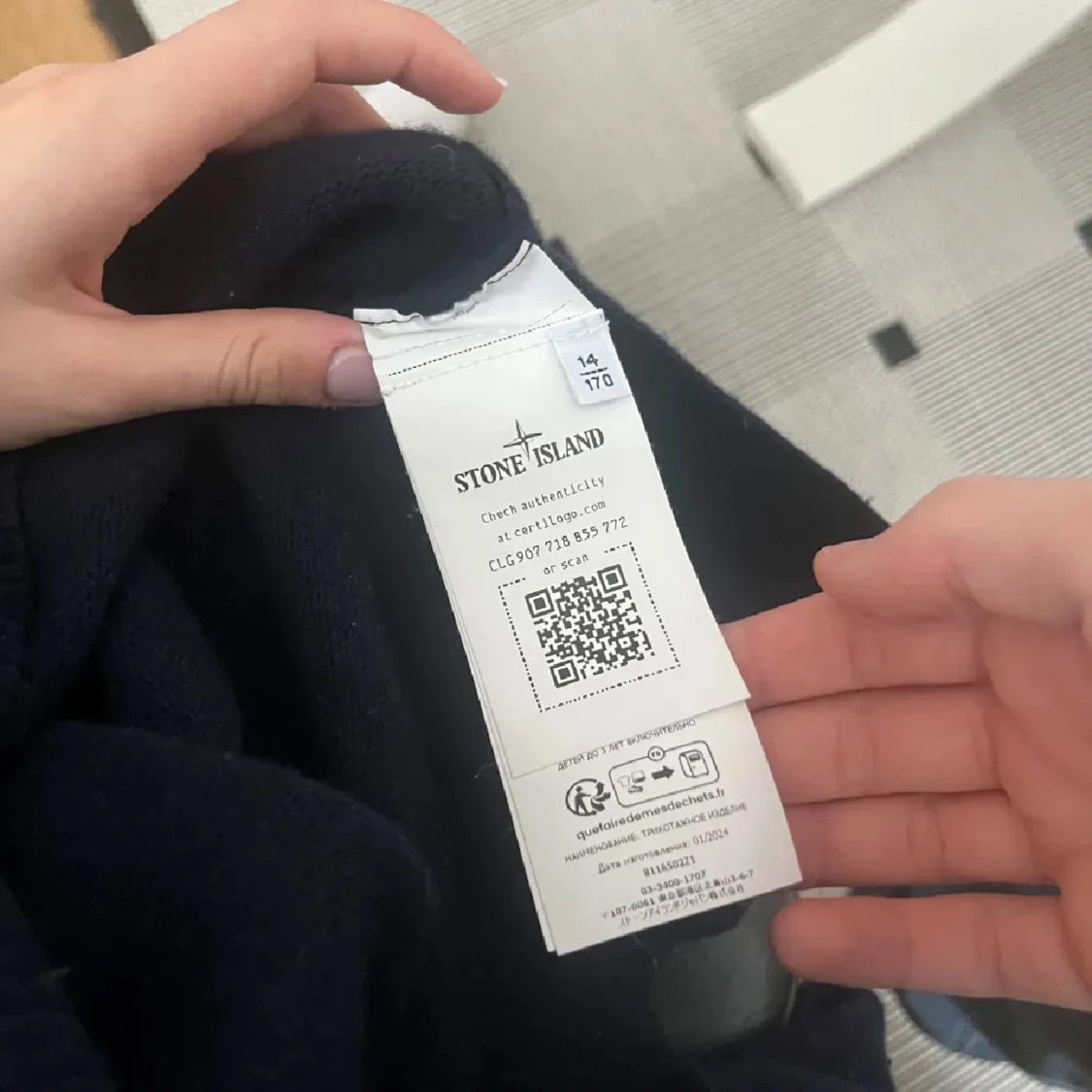 Mörkblå tröja från Stone Island - 2