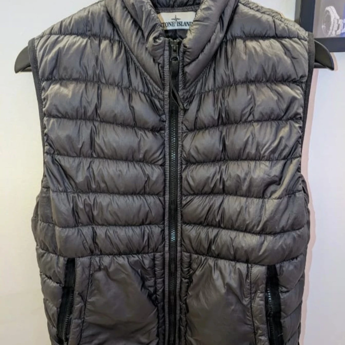 Grå/svart Stone Island dunväst