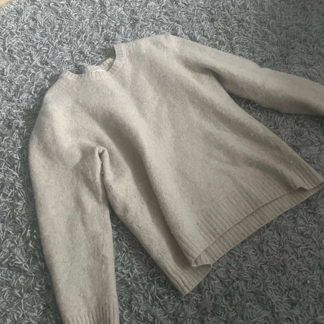 Beige stickad tröja från Zara - 1