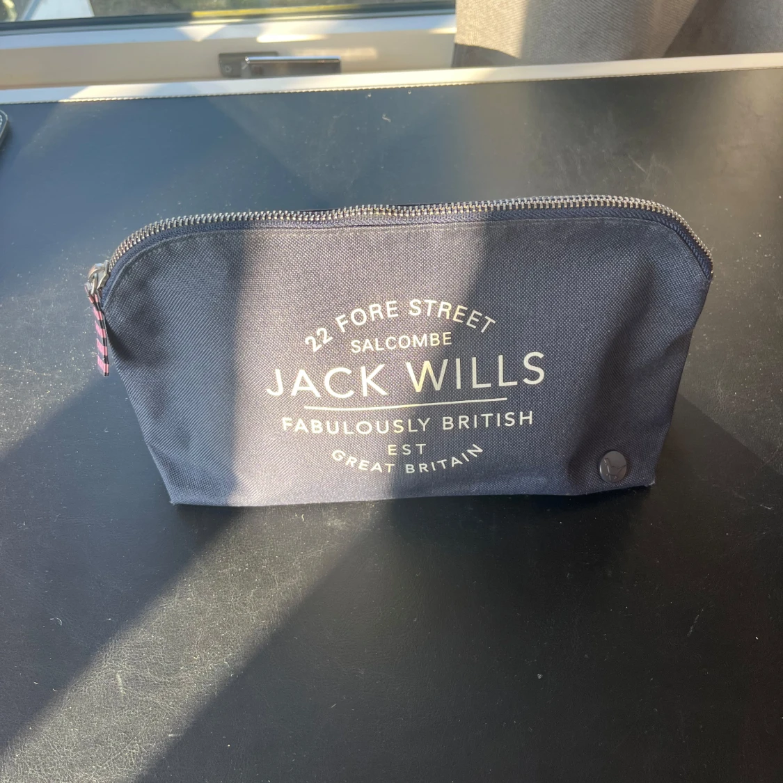 Svart necessär från Jack Wills