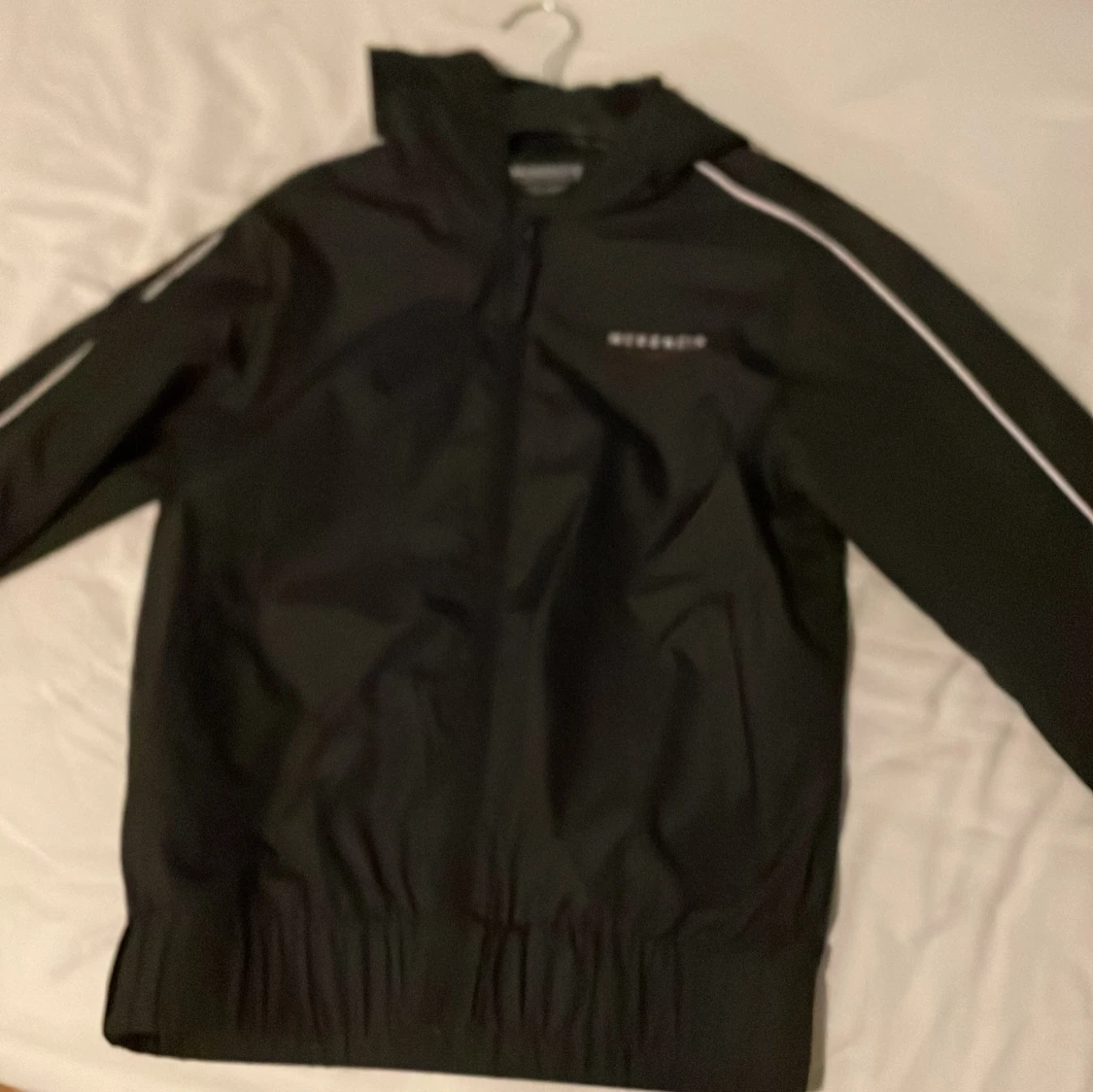 Svart vindjacka från McKenzie