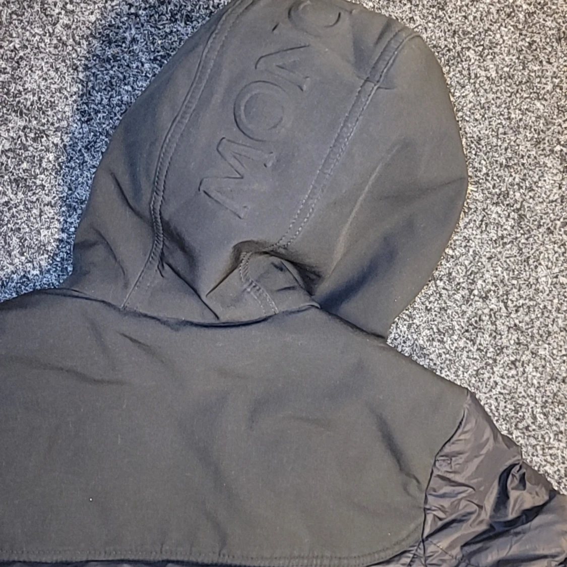 Svart dunjacka från Moncler - 3