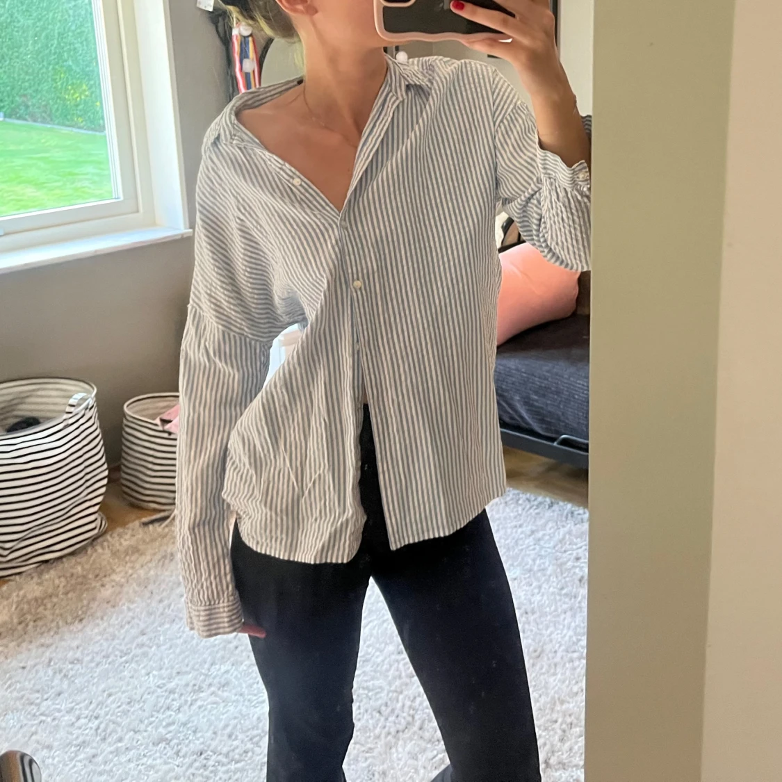 Randig blåvit skjorta