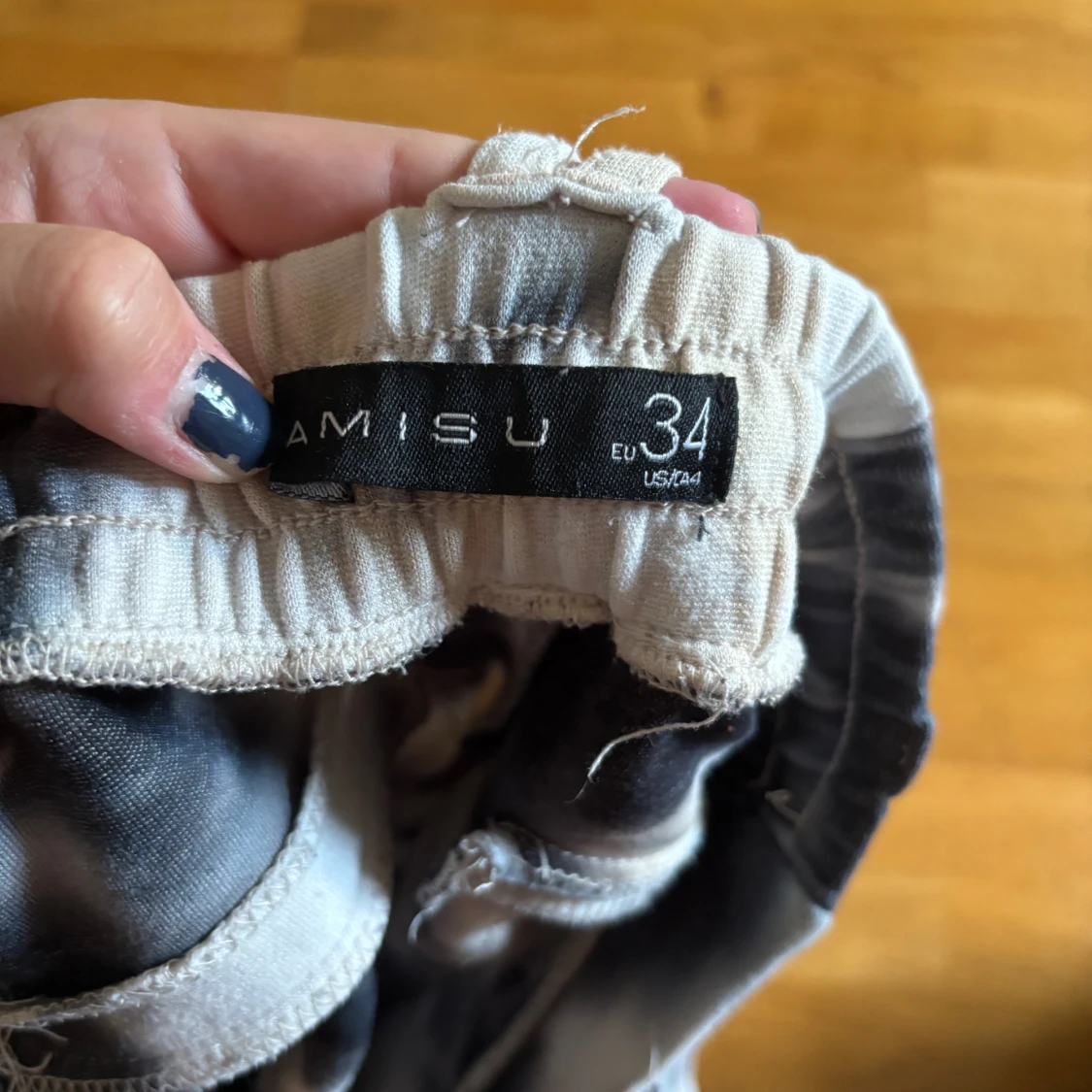 Svarta och vita shorts från Amisu - 2