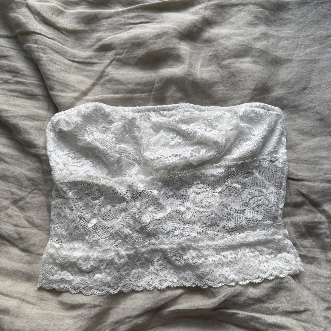 Vit spets bandeau tubtopp