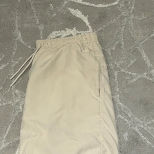 Herr badkläder Zara - Kontakta vid frågor och kom med bud 