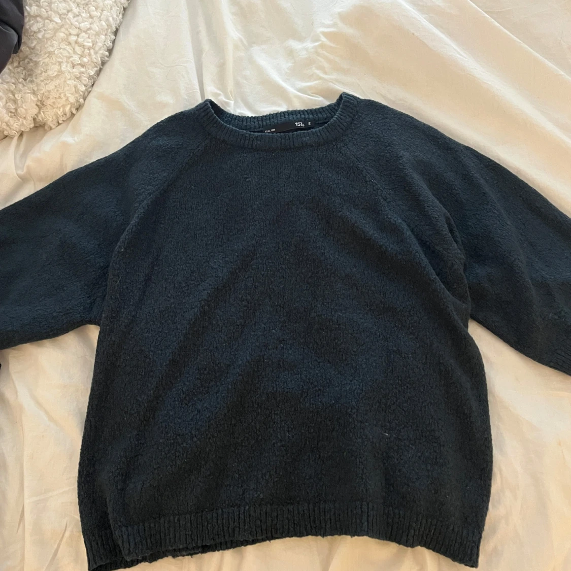 Mörkblå stickad tröja från 157 - 2