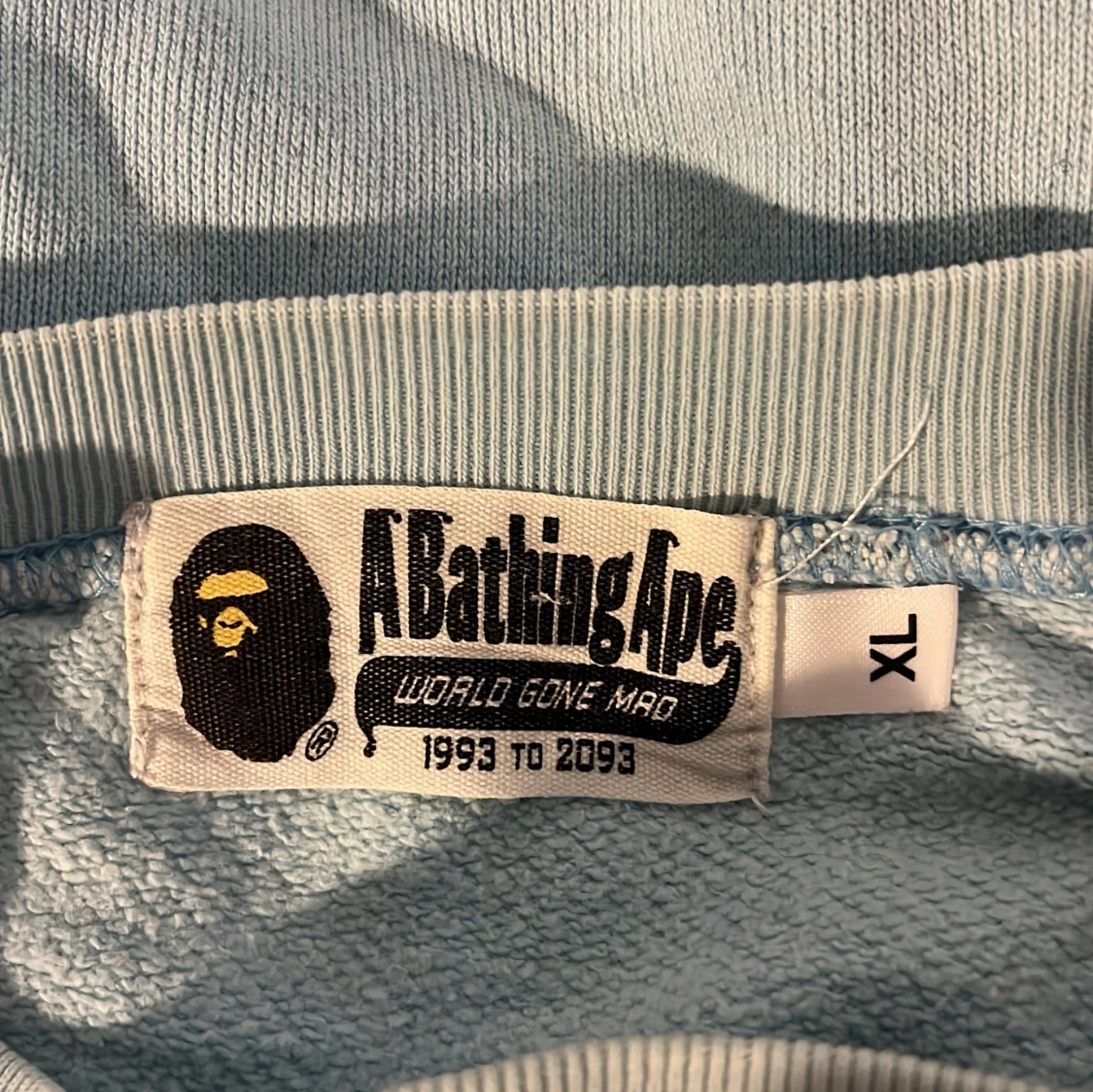 Ljusblå crewneck från A Bathing Ape XL - 2
