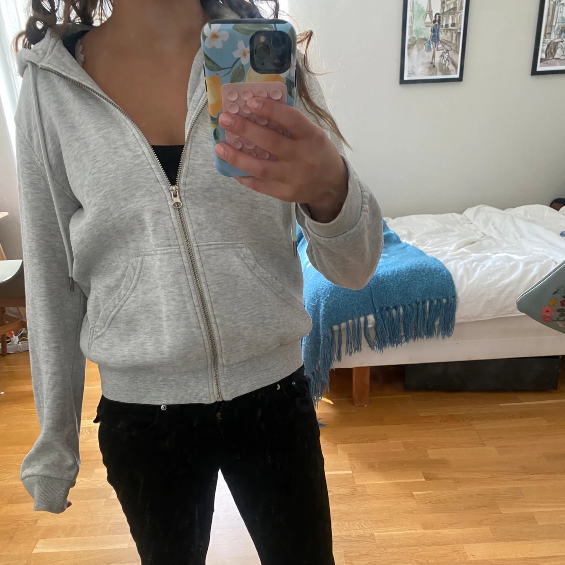 Ljusgrå hoodie med dragkedja - 1