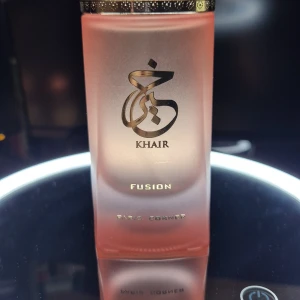 Khair Fusion parfym från Paris Corner - Khair Fusion från Paris Corner. Använder inte denna så jag säljer den vidare. Därav priset. 