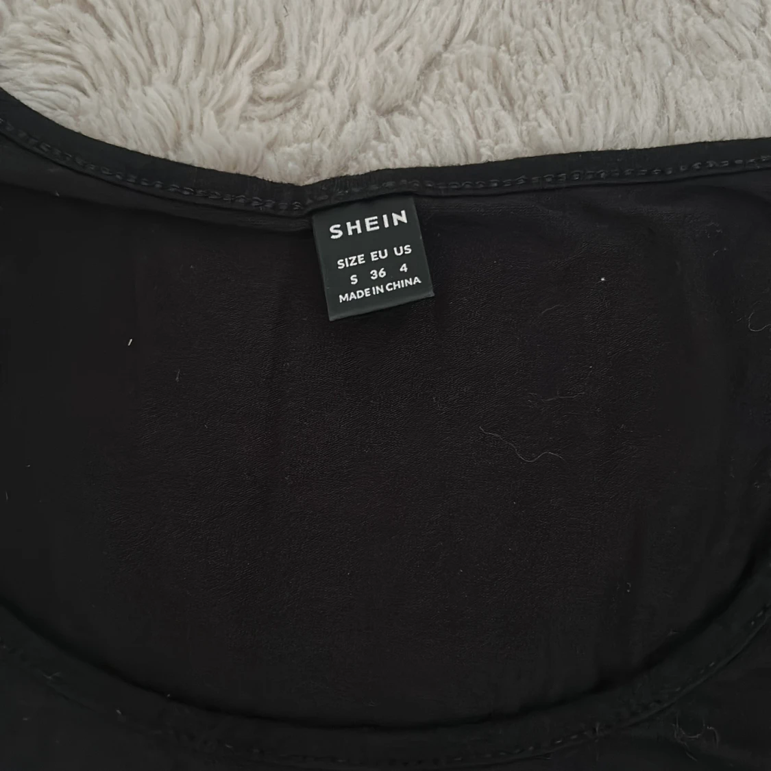 Svart långärmad topp från SHEIN - 2