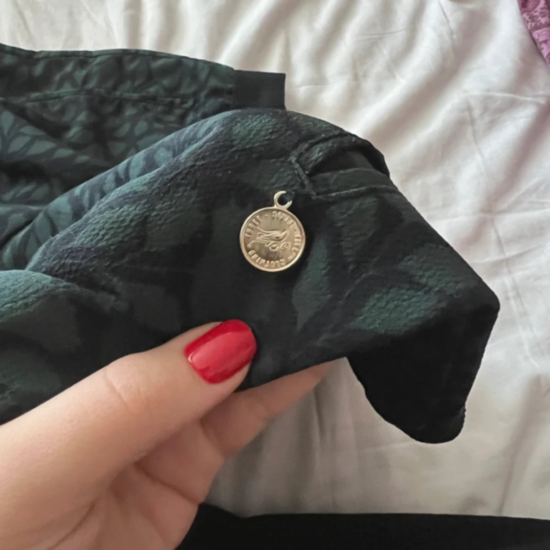 Mörkgröna mönstrade byxor från 365 - 3