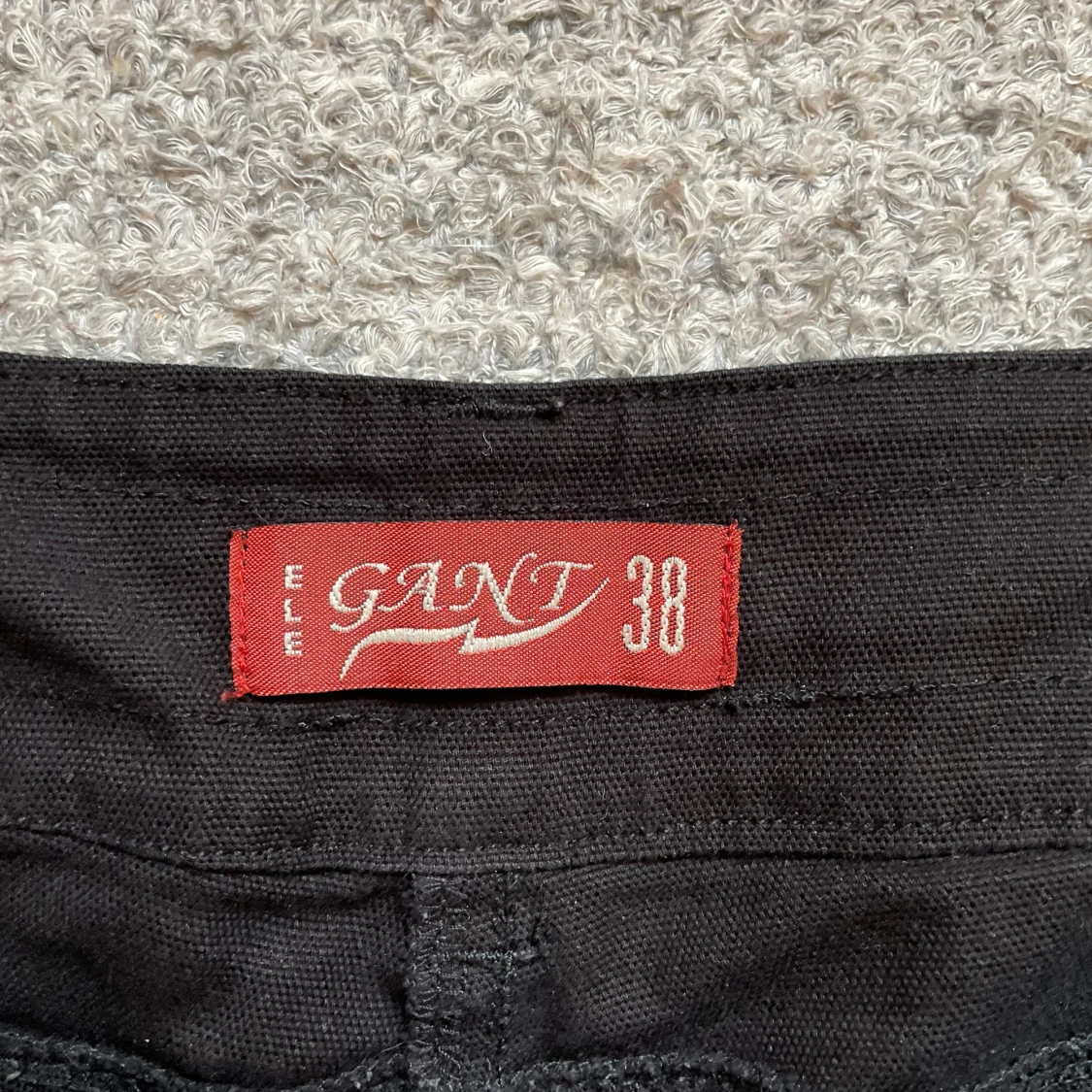 Svarta bootcut byxor från Gant - 4