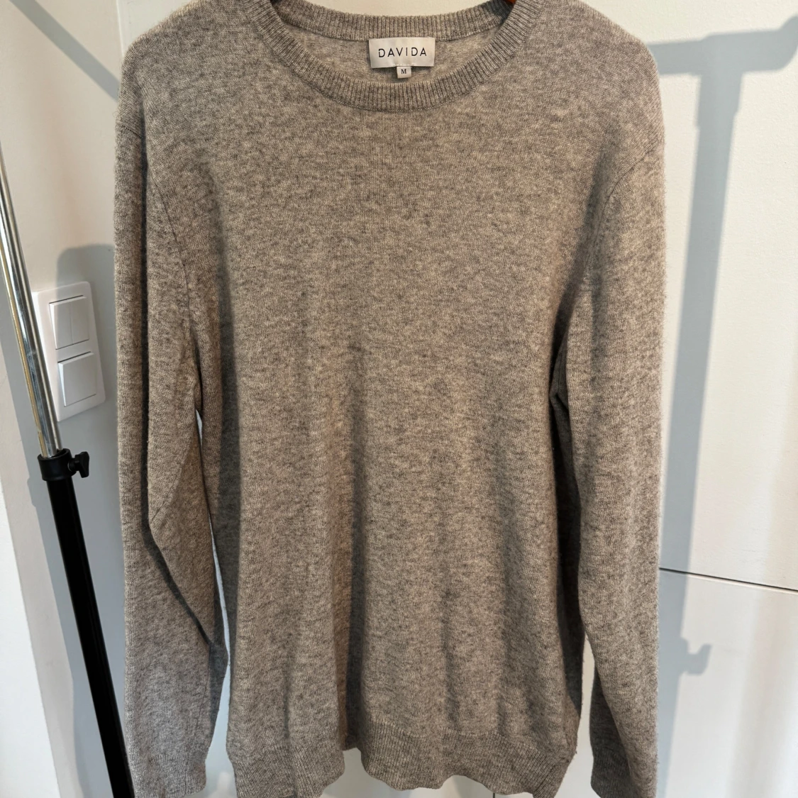 Grå kashmirtröja från Davida