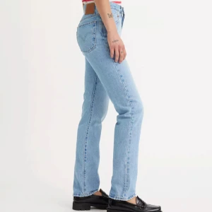 Levi's 501 ORIGINAL FIT - ljusblå jeans straight fit mid waist  - Levi's 501 ORIGINAL FIT - ljusblåa jeans straight fit. Medelhög midja. Storlek 31/34.