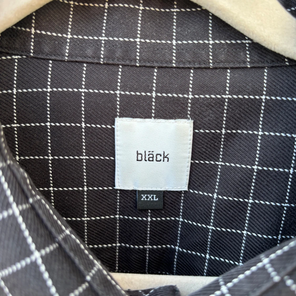 Svart rutig skjorta från Bläck XXL - 2