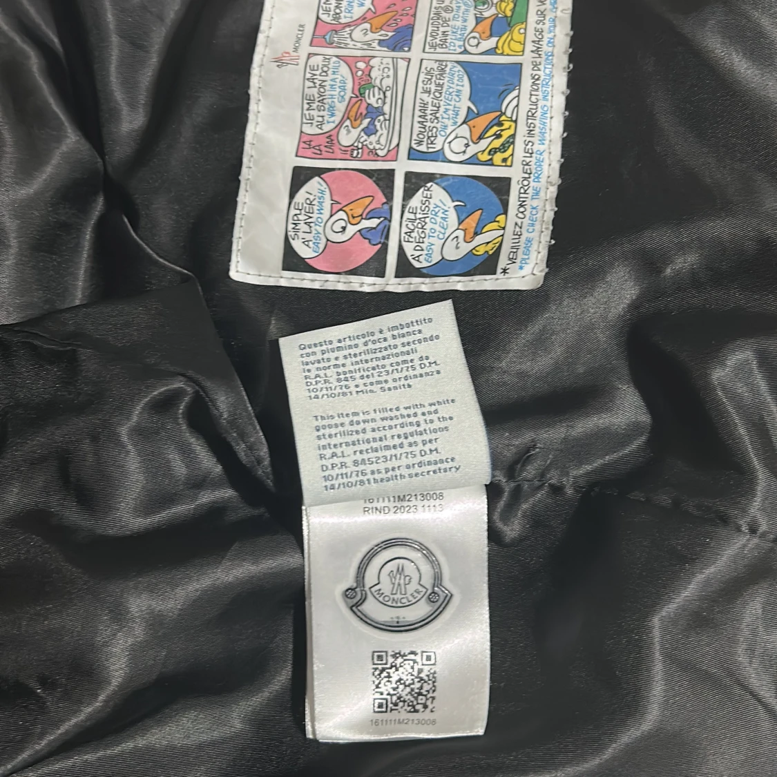 Svart pufferjacka från Moncler - 4