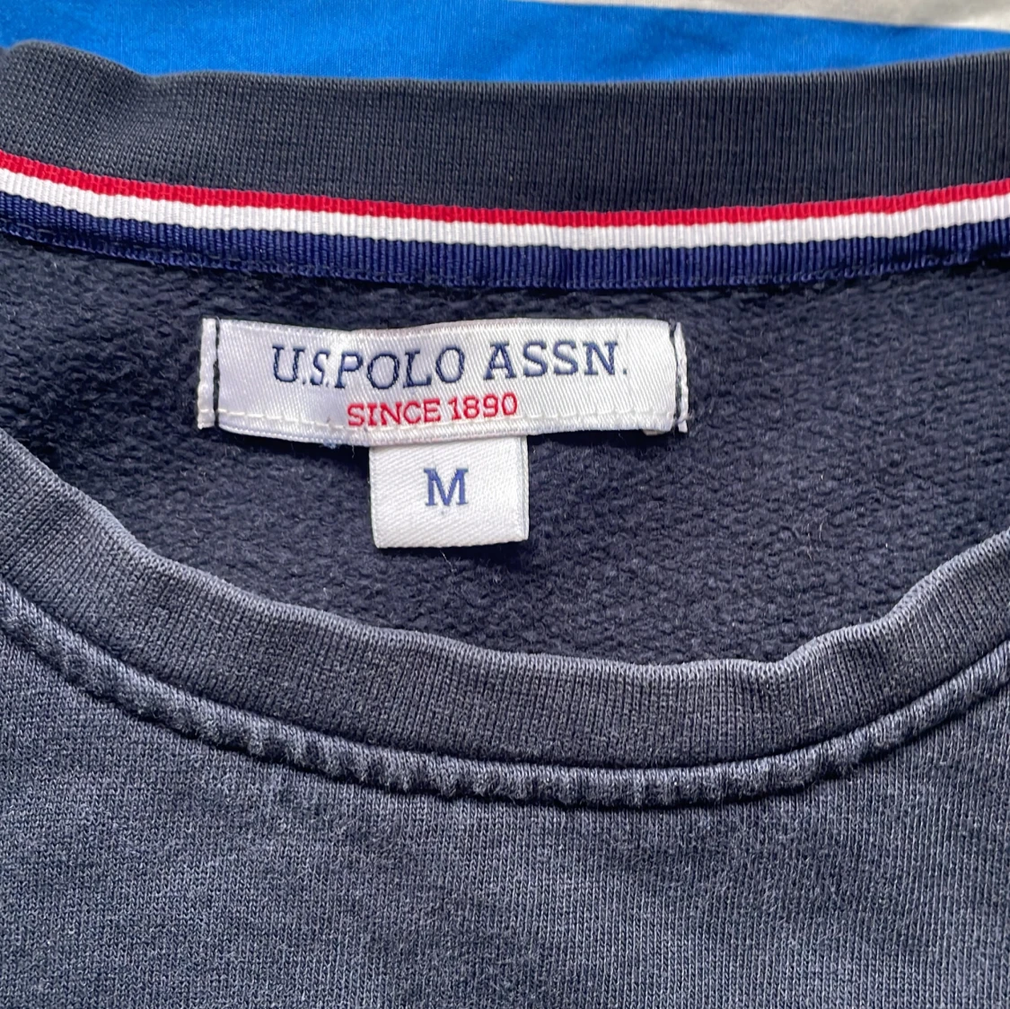 Mörkblå sweatshirt från U.S. Polo Assn. - 2
