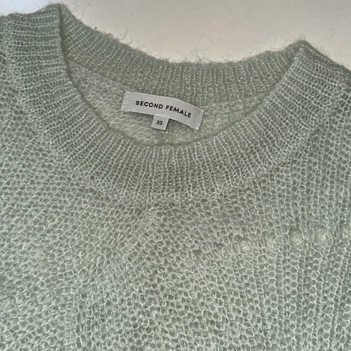 Ljusgrön stickad tröja från Second Female - 2