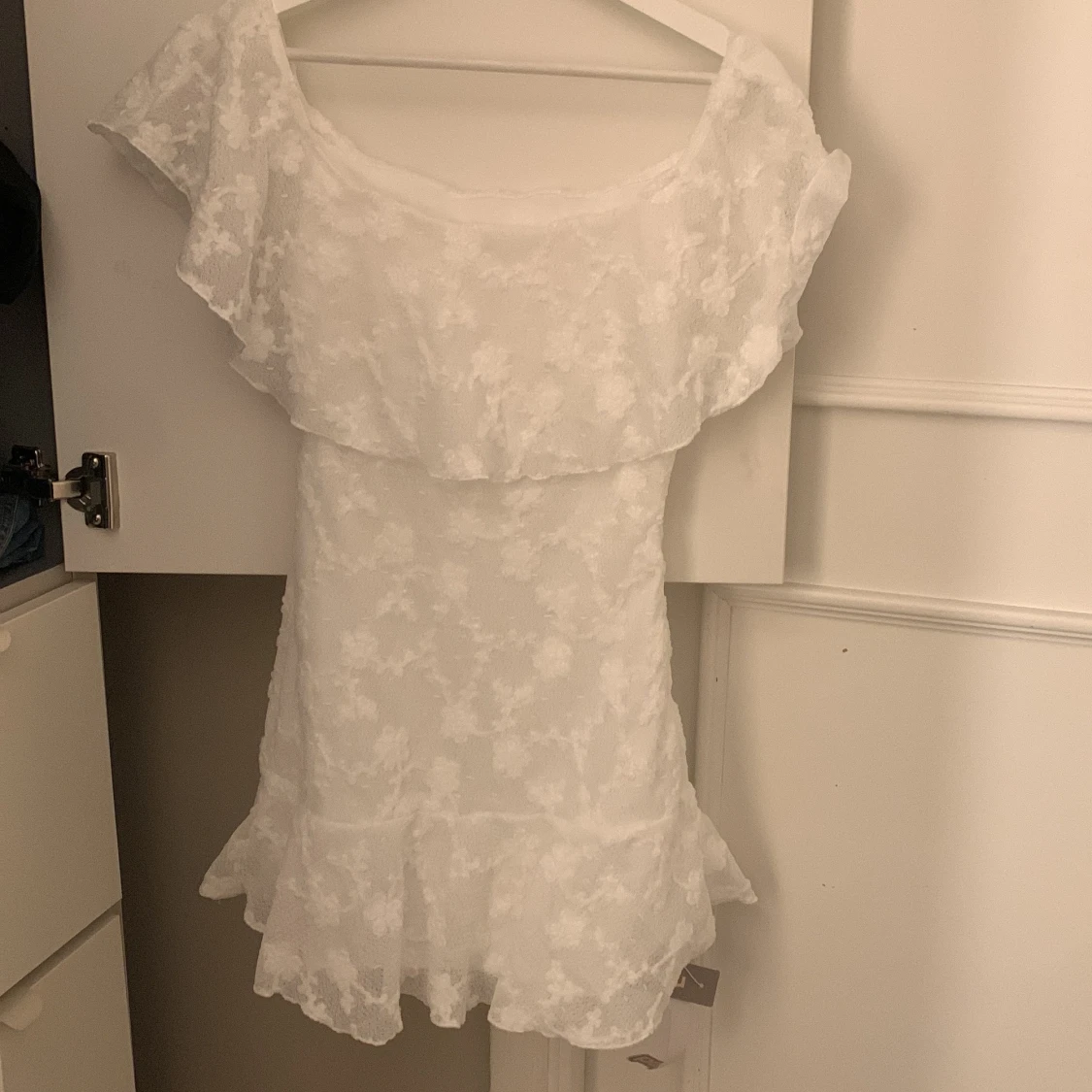 studentklänning med volang