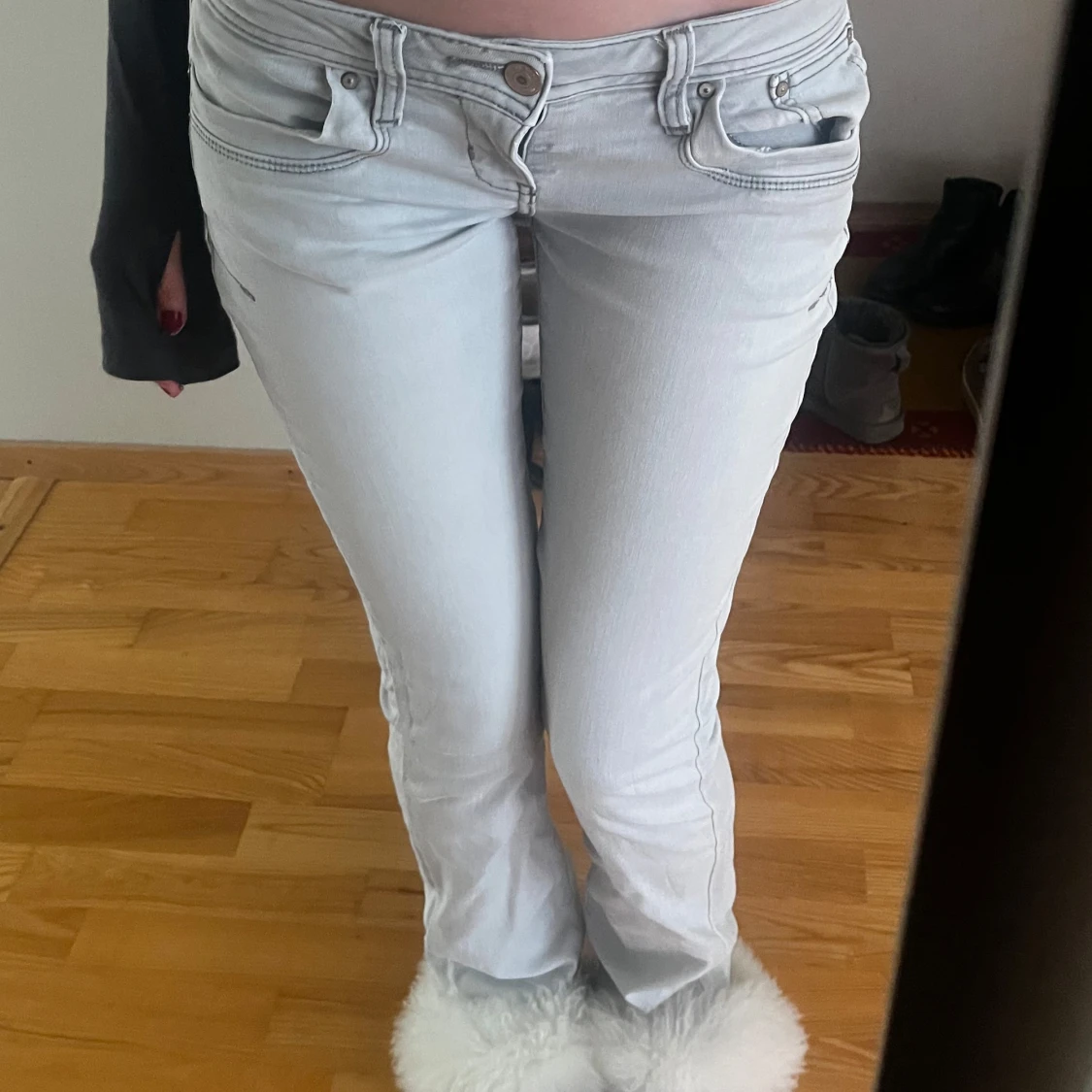 Grå bootcut jeans - 1