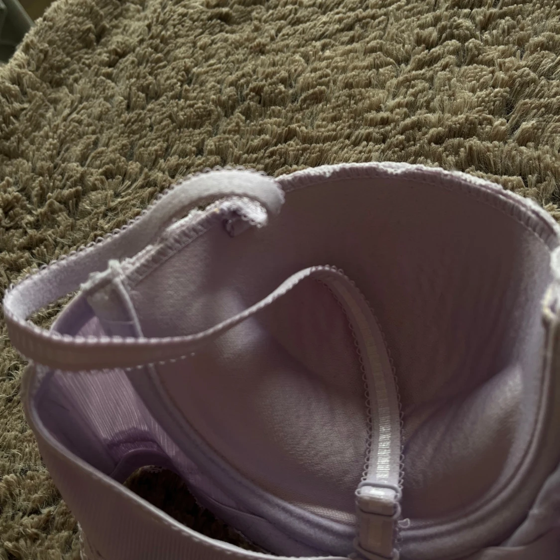 Ljuslila push-up bh med spetsdetaljer - 1