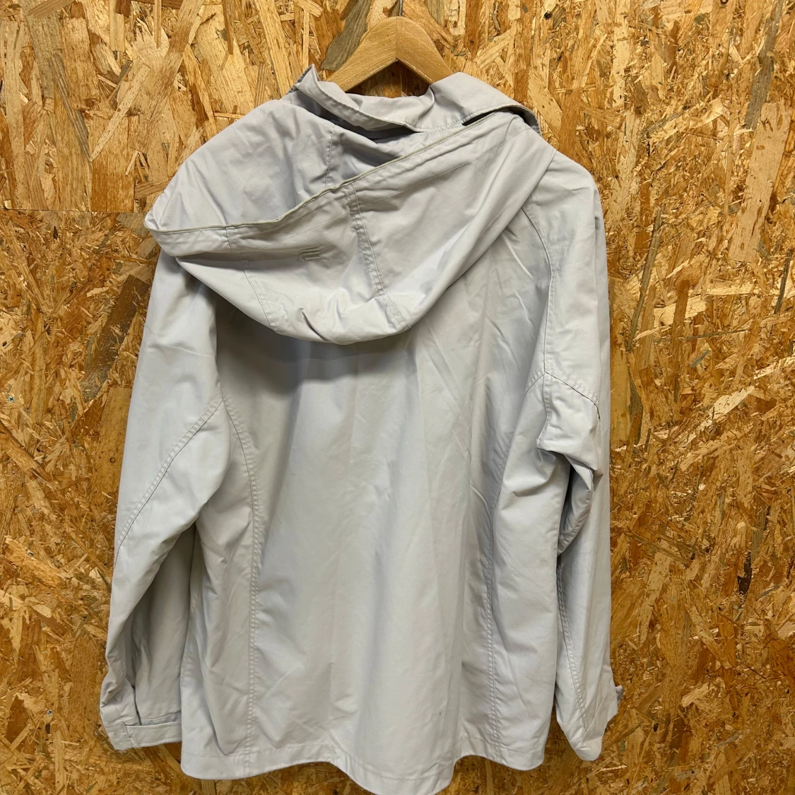 Ljusgrå vindjacka från Everest - 1