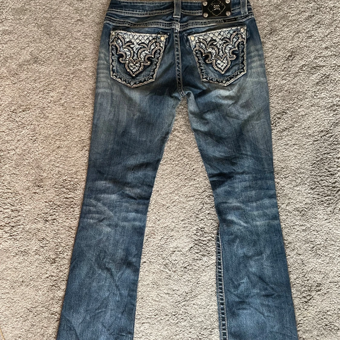 Bootcut miss me jeans i storlek 29 - 1